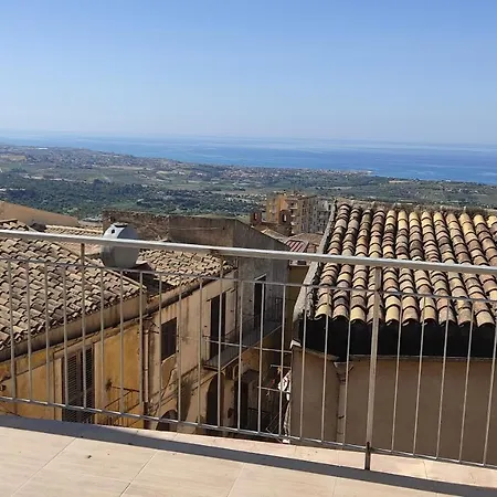 Greek Temple アパート *