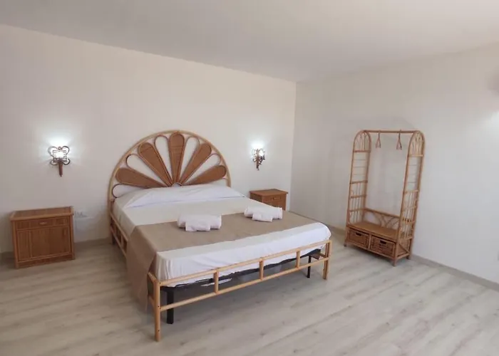 Greek Temple Apartment *