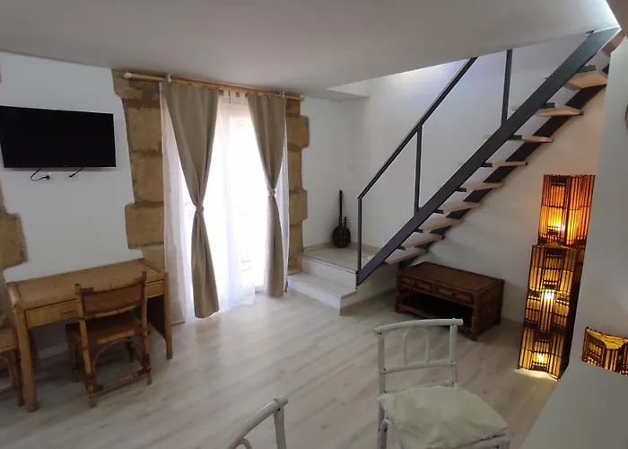 Greek Temple Apartment *