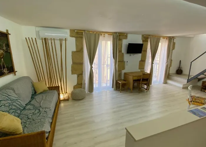 Greek Temple Apartment *