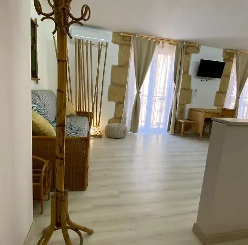 Greek Temple Apartment *