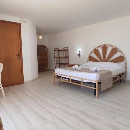 Greek Temple Apartment *