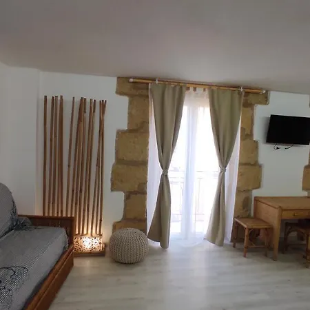 Apartment Greek Temple